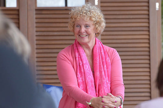 Grundlagen des Yoga bzw. des Hatha-Yoga – Seminar mit Anna Trökes